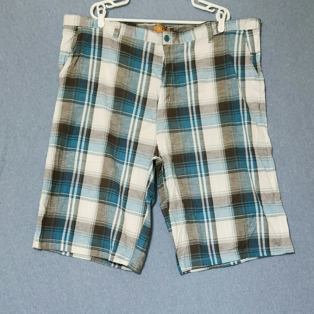 North 15 blue white gray plaid shorts. Size 52